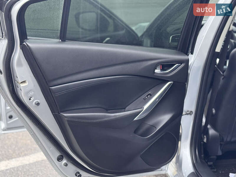 Седан Mazda 6 2016 в Запорожье