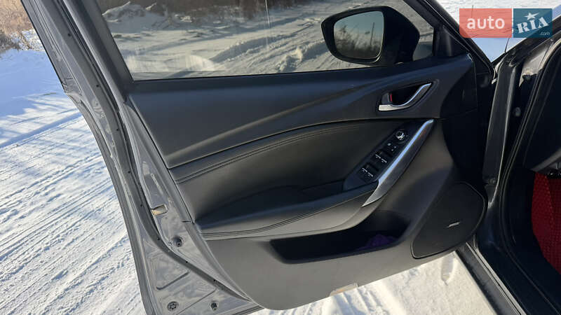 Седан Mazda 6 2015 в Вышгороде