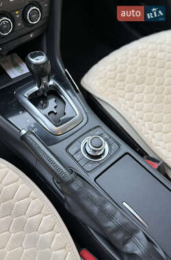 Седан Mazda 6 2013 в Черновцах