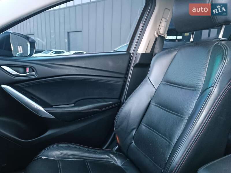 Седан Mazda 6 2014 в Львове