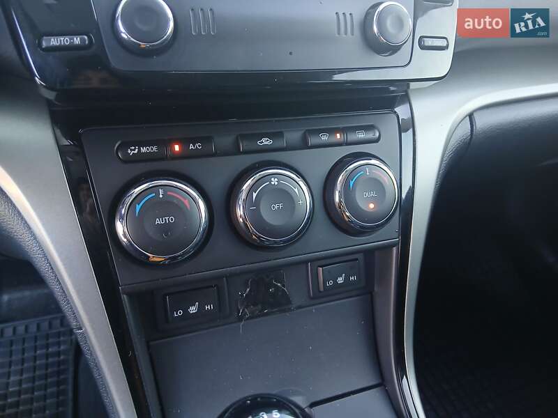 Седан Mazda 6 2010 в Дубно