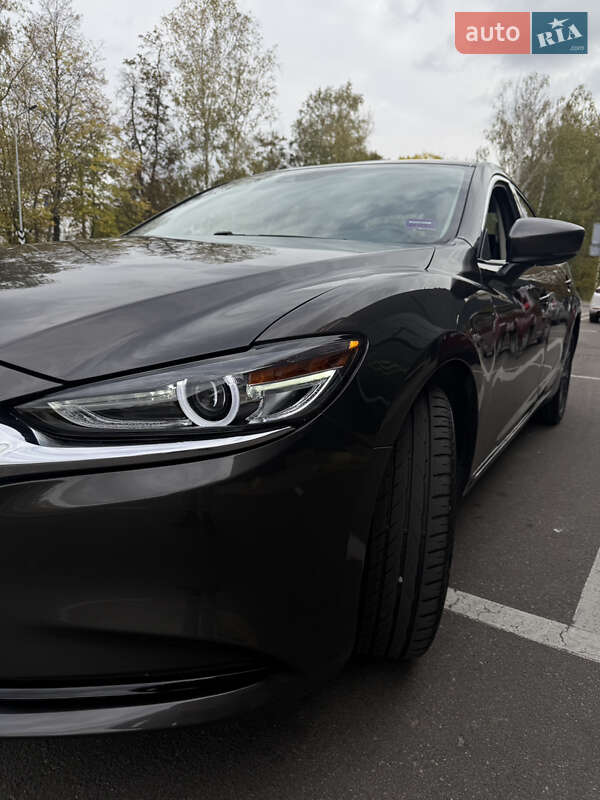 Седан Mazda 6 2018 в Чернигове