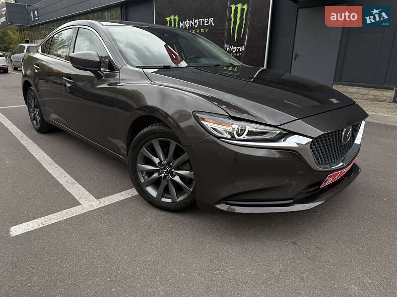 Седан Mazda 6 2018 в Чернигове