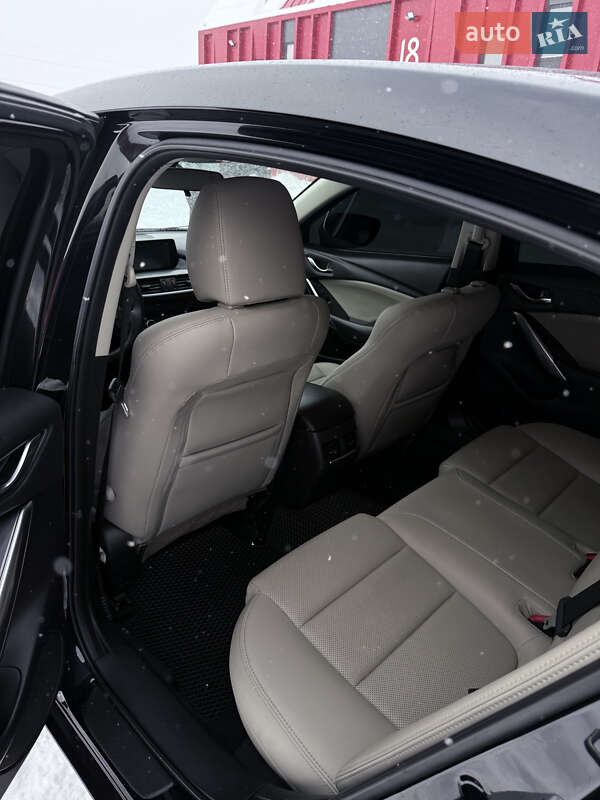 Седан Mazda 6 2016 в Львове