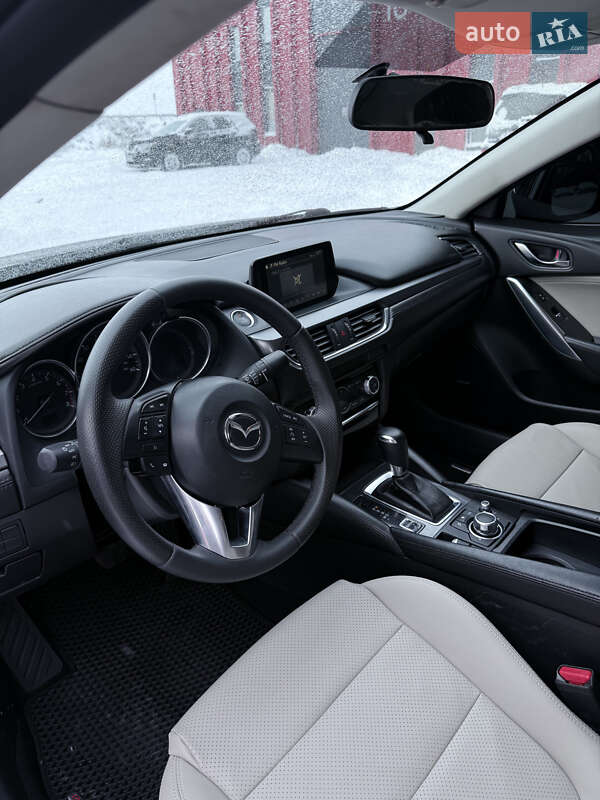 Седан Mazda 6 2016 в Львове