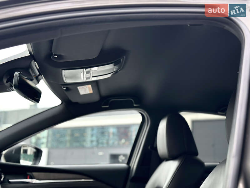 Седан Mazda 6 2019 в Киеве