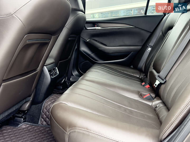 Седан Mazda 6 2019 в Киеве