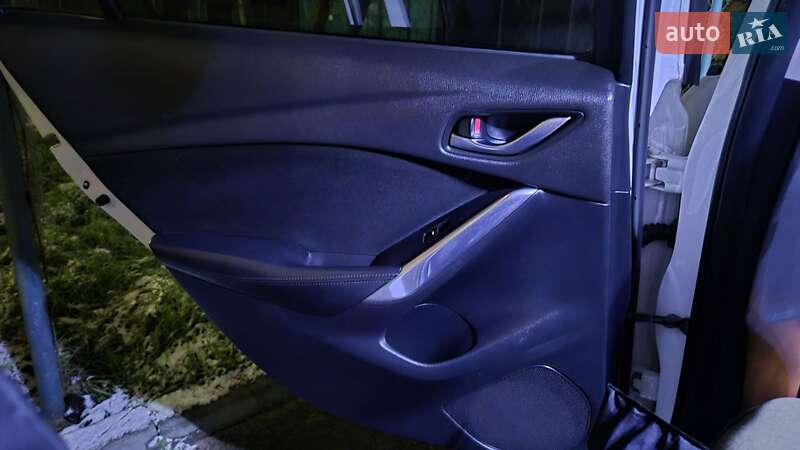 Седан Mazda 6 2014 в Миколаєві