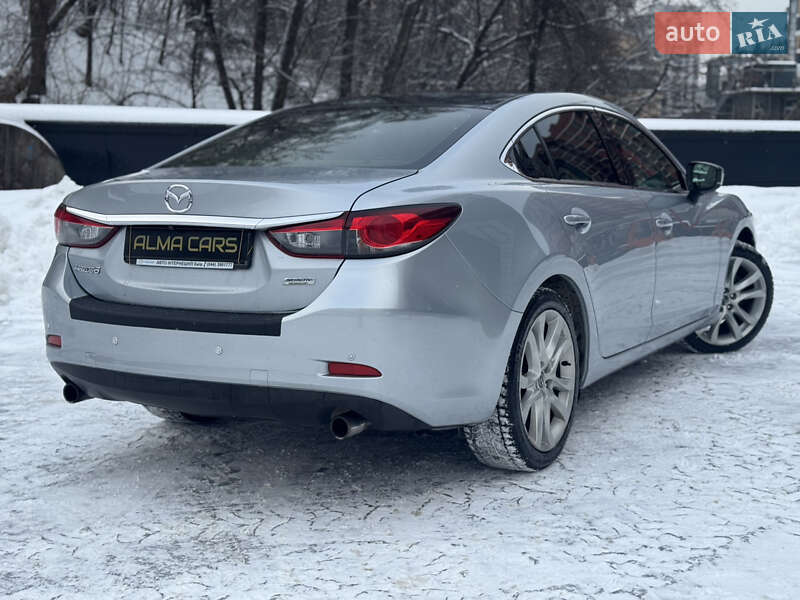 Седан Mazda 6 2016 в Киеве