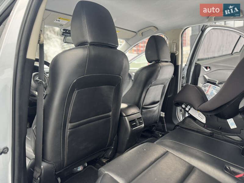 Седан Mazda 6 2016 в Киеве