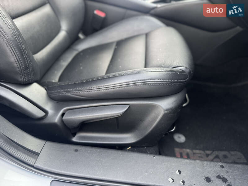 Седан Mazda 6 2016 в Киеве