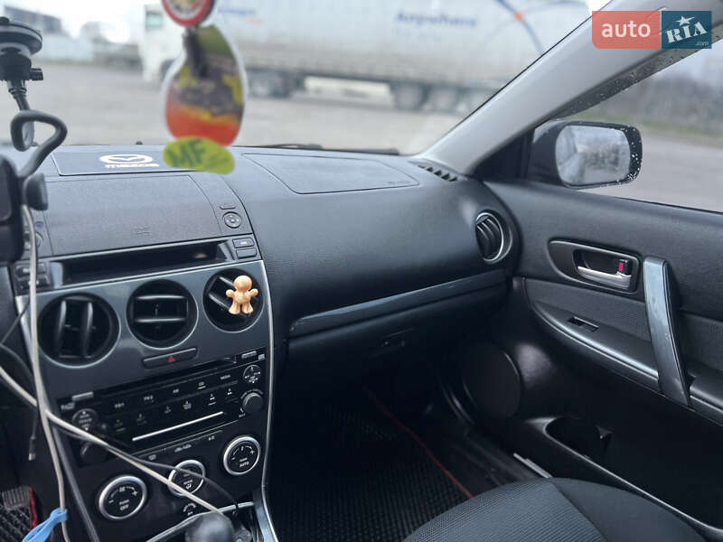 Седан Mazda 6 2006 в Вознесенске