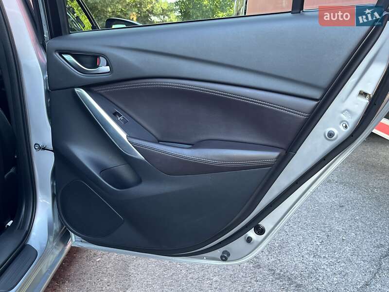 Седан Mazda 6 2016 в Мукачево