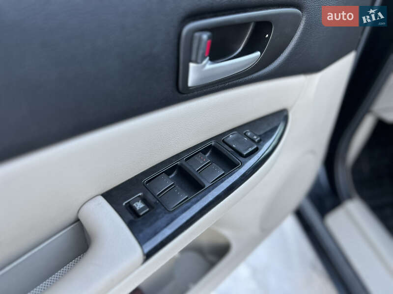 Седан Mazda 6 2007 в Днепре