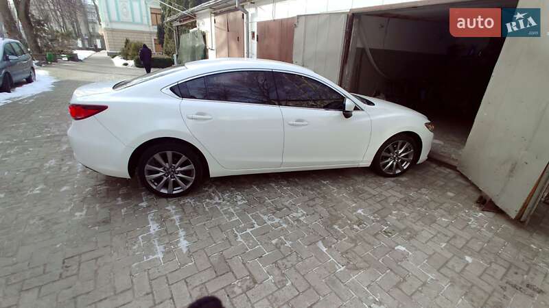 Седан Mazda 6 2016 в Сумах