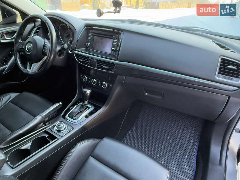Седан Mazda 6 2014 в Борисполе