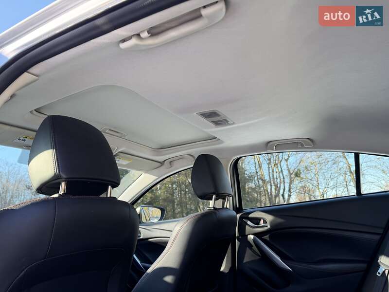 Седан Mazda 6 2012 в Львові