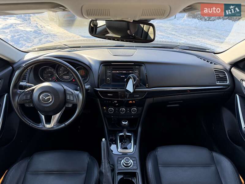 Седан Mazda 6 2012 в Львові