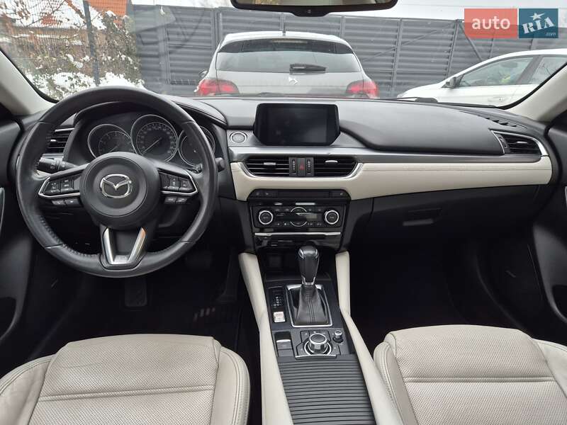 Седан Mazda 6 2017 в Киеве