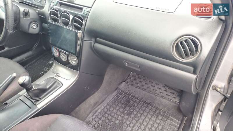 Седан Mazda 6 2003 в Запоріжжі