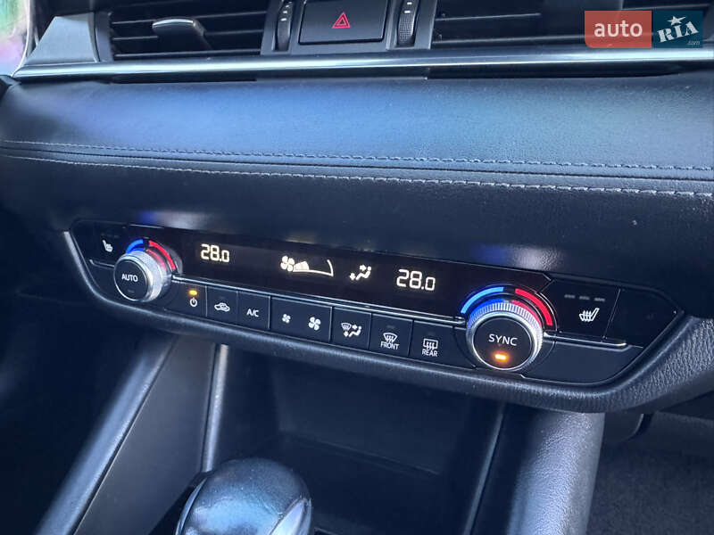 Седан Mazda 6 2018 в Бродах