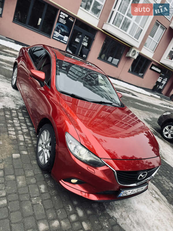 Седан Mazda 6 2014 в Новояворівську