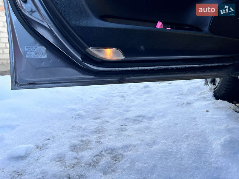 Универсал Mazda 6 2003 в Владимире