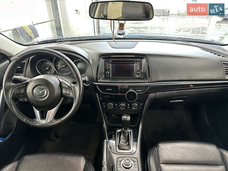 Седан Mazda 6 2014 в Дніпрі