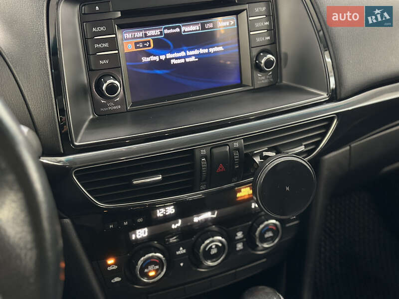 Седан Mazda 6 2014 в Дніпрі
