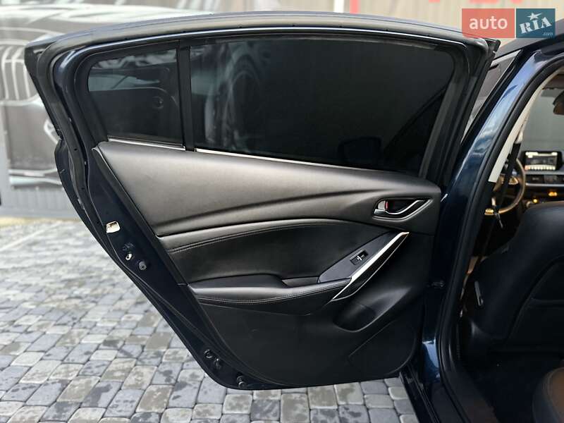 Седан Mazda 6 2017 в Львові