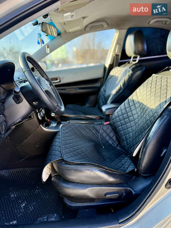 Седан Mazda 6 2002 в Киеве