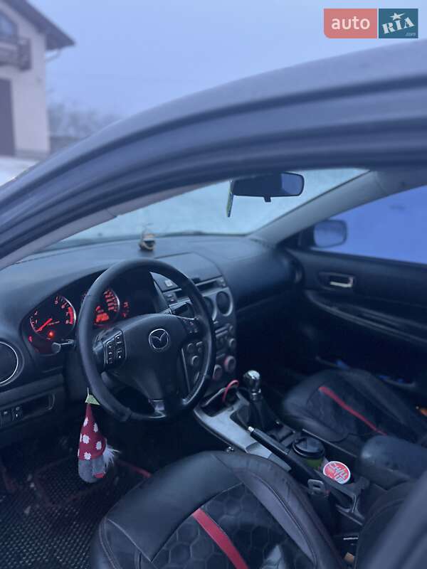 Седан Mazda 6 2002 в Коломиї