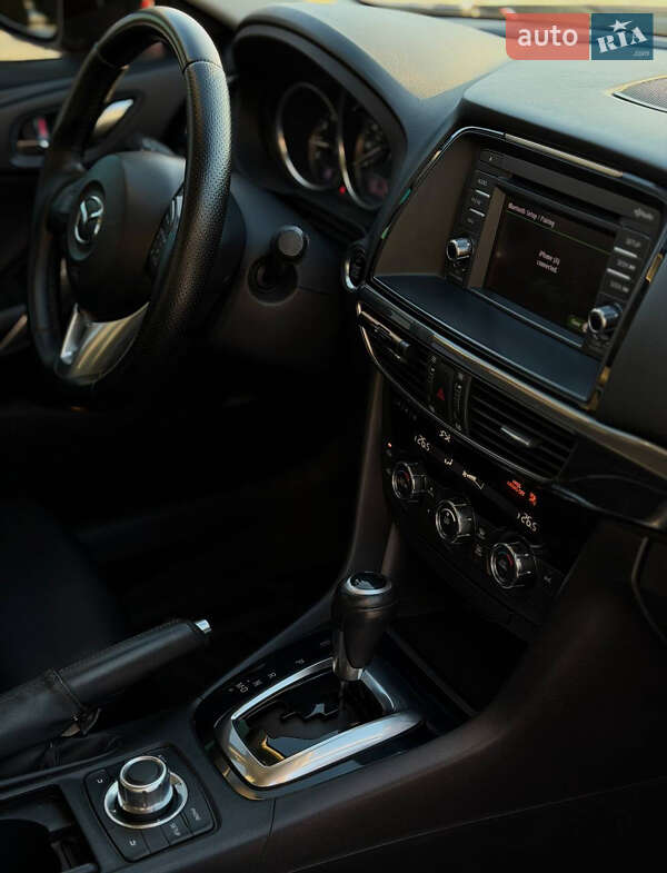 Седан Mazda 6 2013 в Днепре