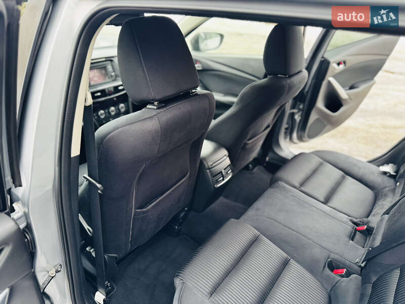 Універсал Mazda 6 2013 в Здолбуніві