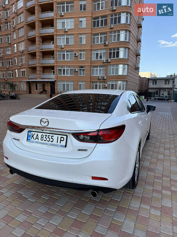 Седан Mazda 6 2015 в Кривому Розі
