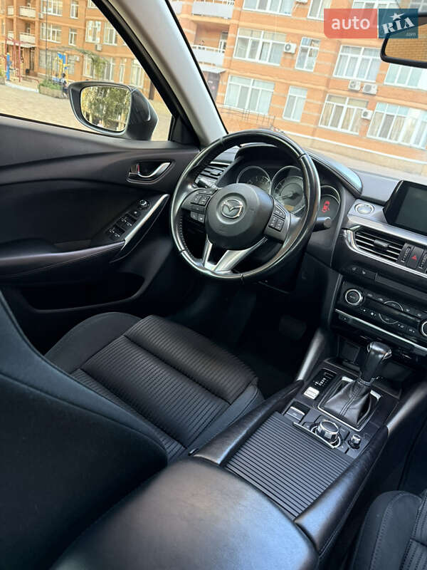 Седан Mazda 6 2015 в Кривому Розі