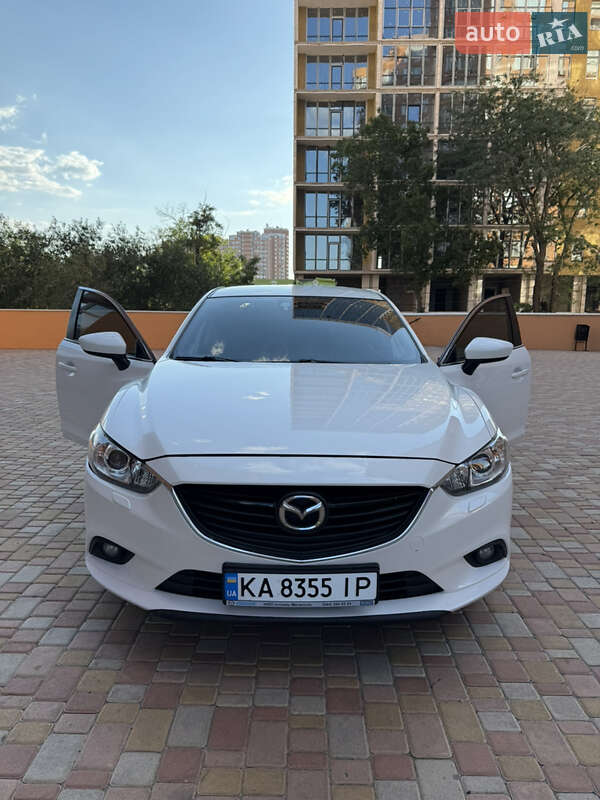 Седан Mazda 6 2015 в Кривому Розі