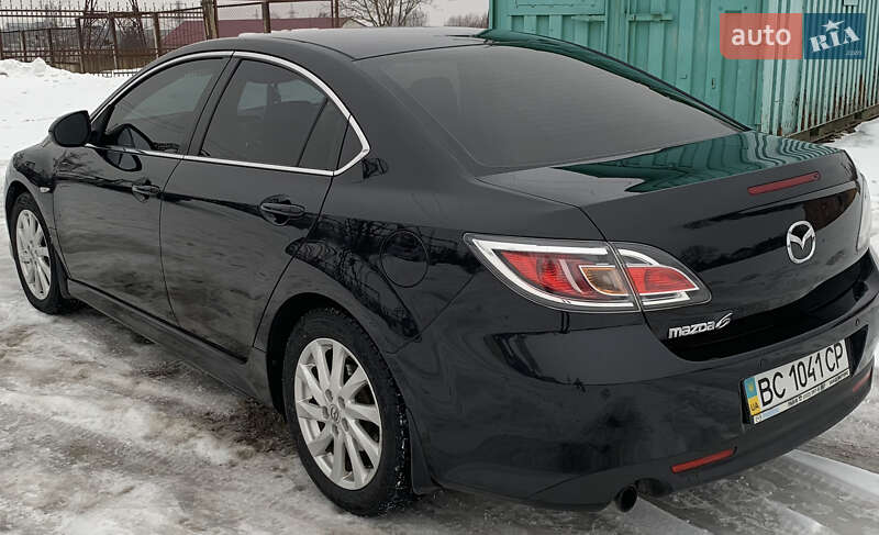 Седан Mazda 6 2011 в Новом Роздоле