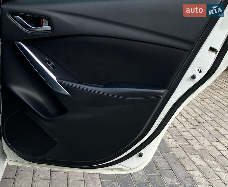 Универсал Mazda 6 2016 в Ровно