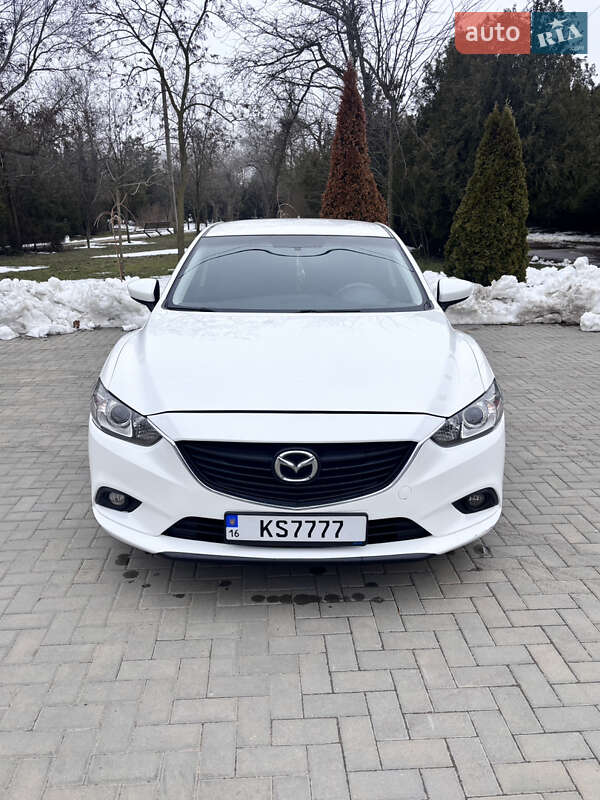Седан Mazda 6 2013 в Болграді