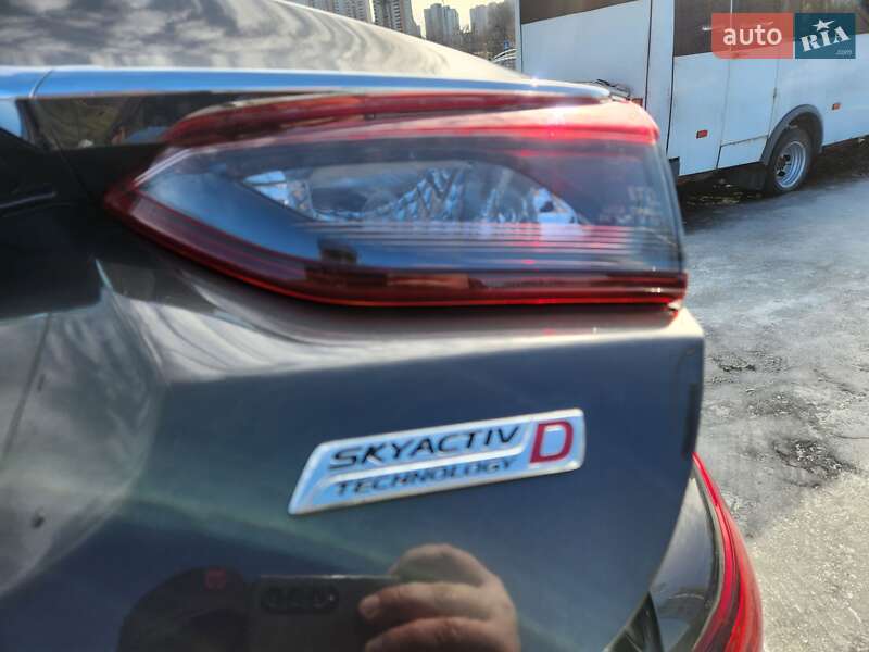 Седан Mazda 6 2016 в Киеве