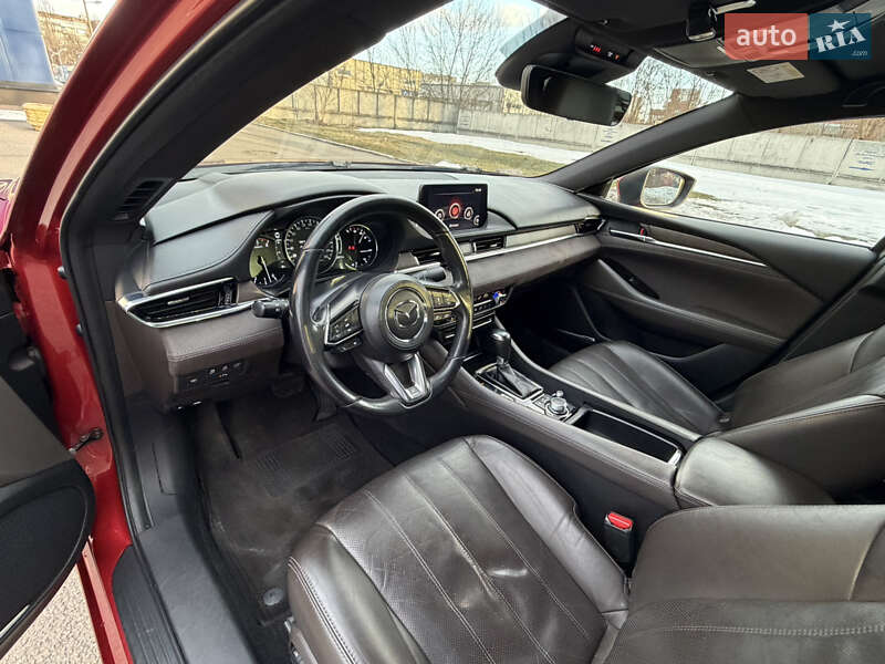 Седан Mazda 6 2019 в Киеве
