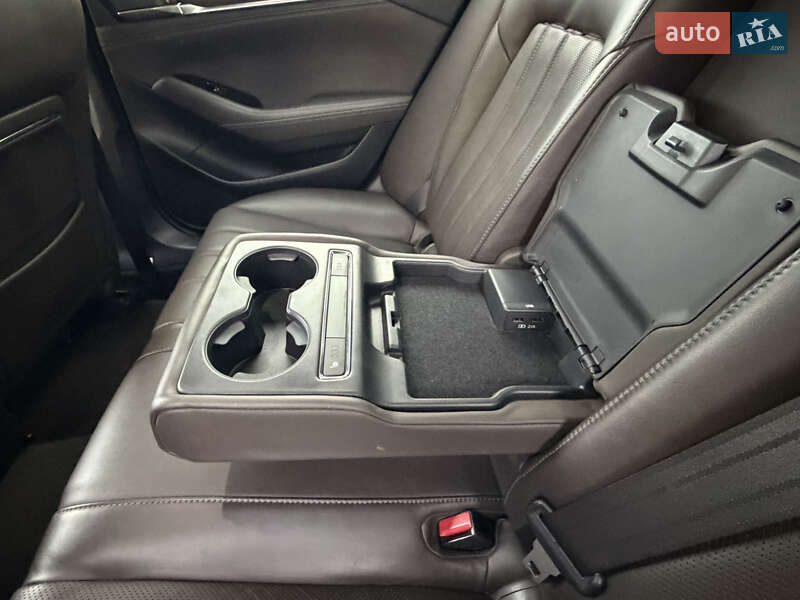 Седан Mazda 6 2019 в Киеве