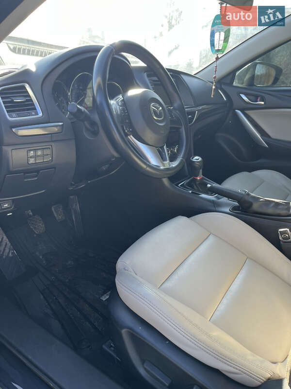 Седан Mazda 6 2013 в Ивано-Франковске