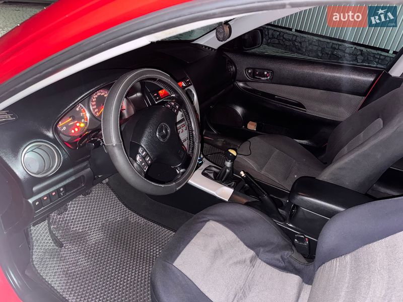 Лифтбек Mazda 6 2003 в Первомайске