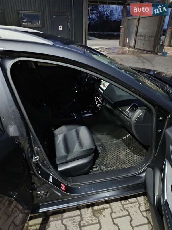 Универсал Mazda 6 2014 в Жовкве