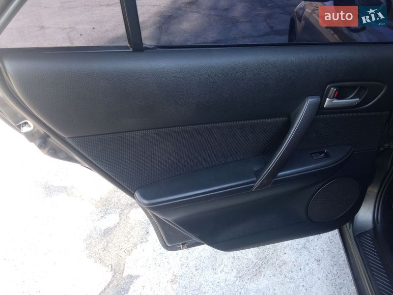 Седан Mazda 6 2006 в Запоріжжі