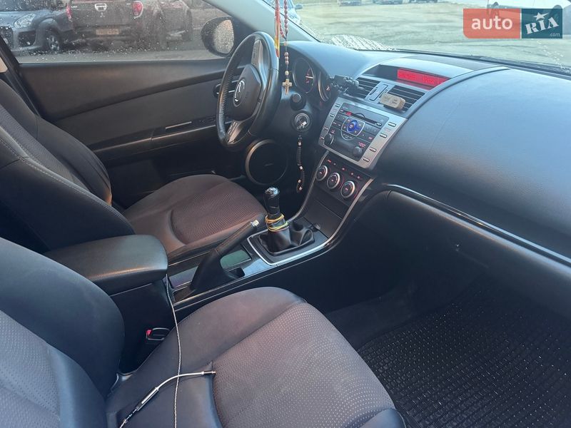 Седан Mazda 6 2008 в Снятині