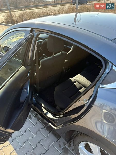 Седан Mazda 6 2015 в Самарі
