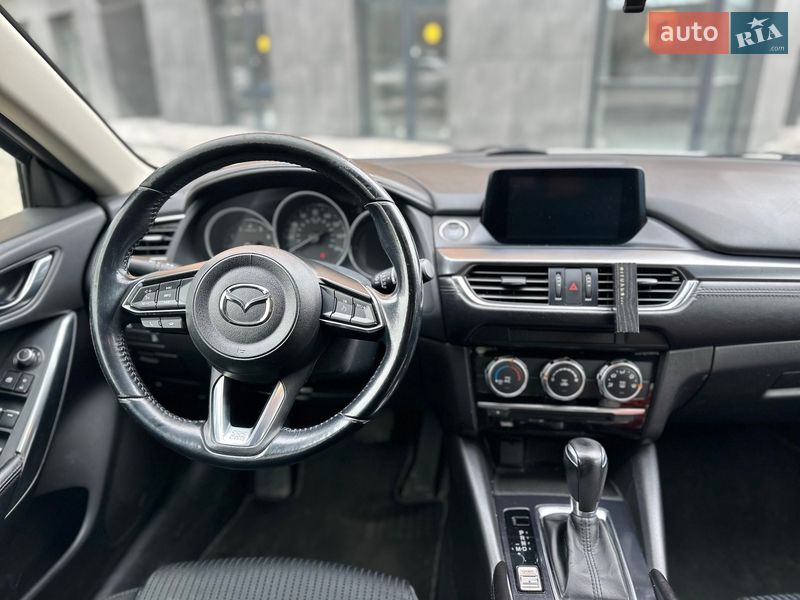 Седан Mazda 6 2016 в Запоріжжі